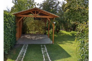 Family pension Balatonkenese 11